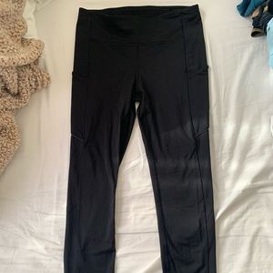 Lululemon ankle length leggings size 6